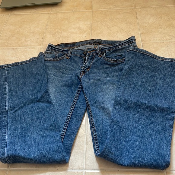 Levi’s jeans , low rise 524 boot cut - Picture 1 of 8